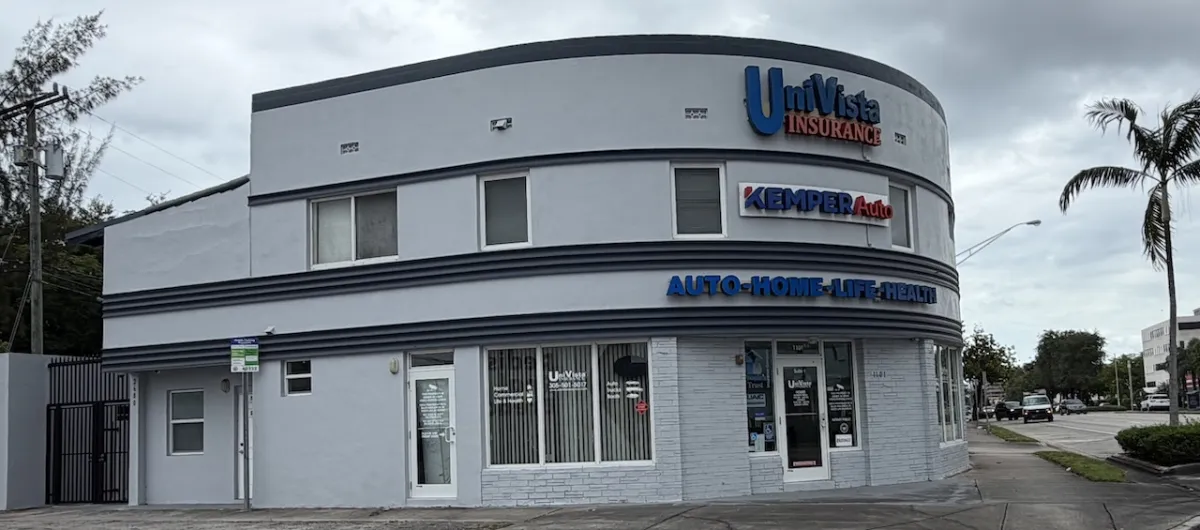 Oficina de Univista Insurance en 1101 SW 27th Ave, Miami